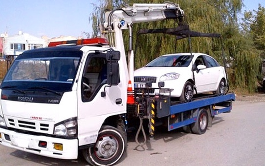 Aracını Çeken Çekiciyi Trafikten Men Ettirdi