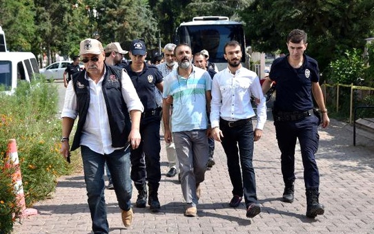 Antalya'da Hdp ve Çhd Başkanlarına PKK Tutuklaması