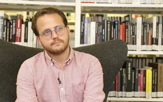 Melih Levi Modern Şiir Sohbetleri ile Akbank Sanat'ta!