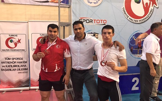 Ağrılı Halterci Arif Koç Türkiye Şampiyonu Oldu