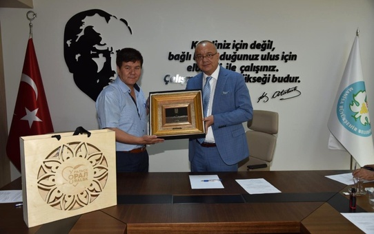 Ural ve Manisa'nın Kardeşliği Devam Ediyor