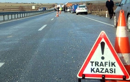 Balıkesir'de Trafik Kazası: 1 Ölü, 1 Yaralı