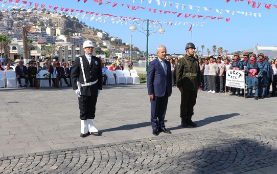 Kuşadası'nda Gaziler Günü Kutlaması