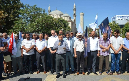 İhvan'ın Lideri İçin Gıyabi Cenaze Namazı Kılındı