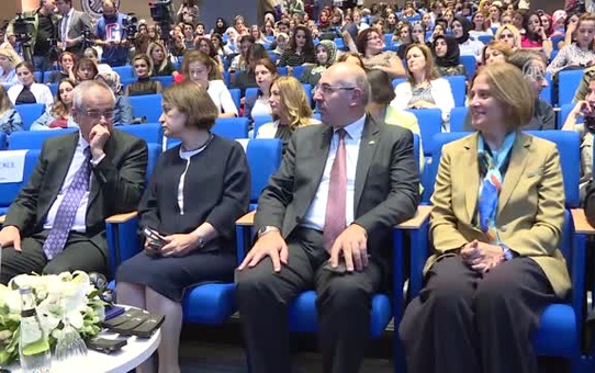 Hızla Gelişen Bilimsel Disiplinler Çağında Doğum' Konferansı