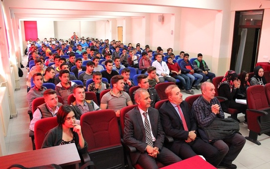 Basketbolcular Öğrencilerle Bir Araya Geldi