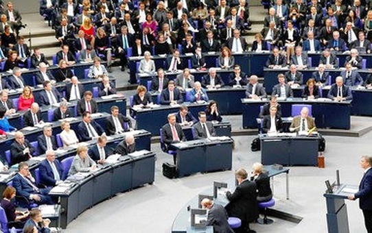 Almanya'da Yıllar Sonra 'Aşırı Sağ' İçerde
