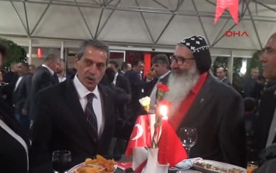 Adıyaman Vali Kalkancı, Resepsiyonda Bağlama Çaldı