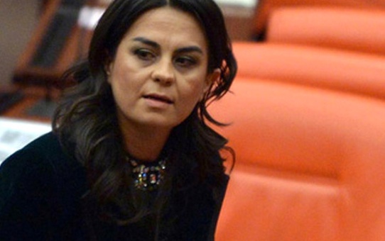 AK Parti'li Eski Vekil Babuşçu, Tartışmalı Atatürk Paylaşımını Savundu: Her Yıl Yapıyorum