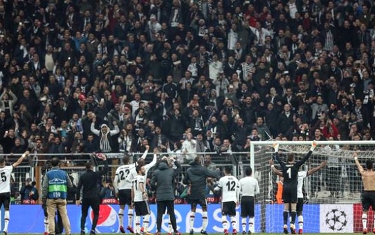 Portolu Futbolcular Beşiktaş Taraftarına Hayran Kaldı