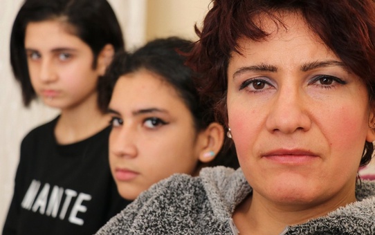 Operasyonla Yakalanan Firarinin Ablası Konuştu: 'Rehin Alınmadık'