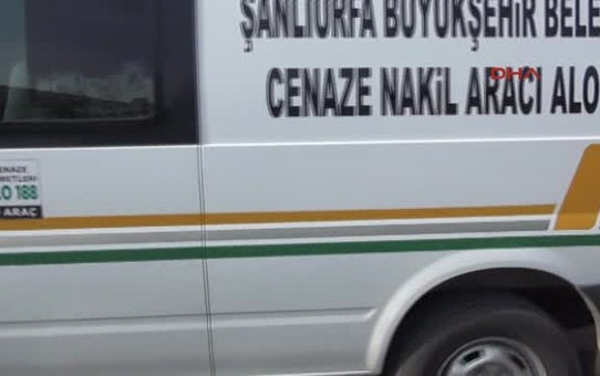 Şanlıurfa'da Askerlerin Otomobili Bariyerlere Çarptı 1 Ölü, 5 Yaralı