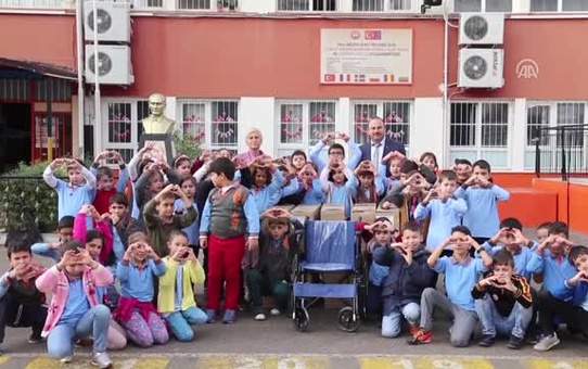 Kendileri Küçük, Yürekleri Büyük - Antalya
