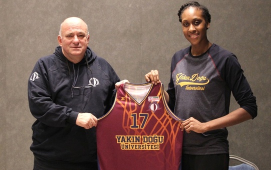 Sandrine Gruda İmzayı Attı