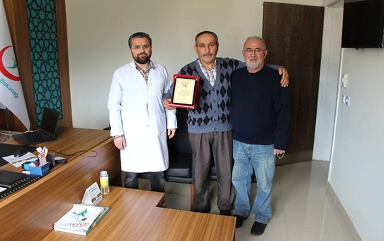 Kredi Çekerek Aldığı Cihazı Eşi Adına Hastaneye Bağışladı