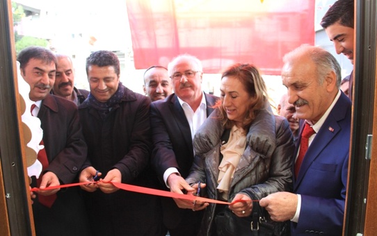 Kartal'da Taksi Durakları Yenileniyor