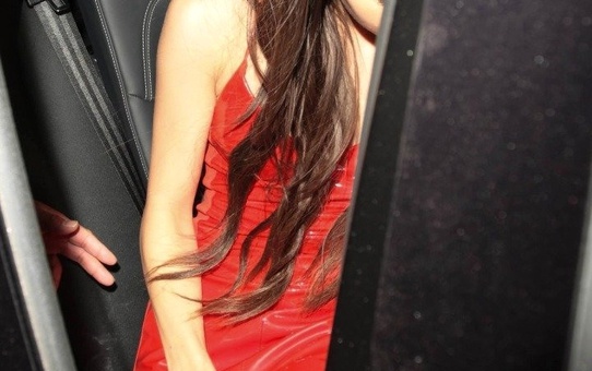 Giydiği Süper Mini, Genç oyuncu Hailee Steinfeld'i Bir Hayli Zorladı
