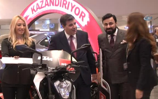 3 Bin 500 Liralık Alışveriş Yaptı, 320 Bin Liralık Araba Kazandı