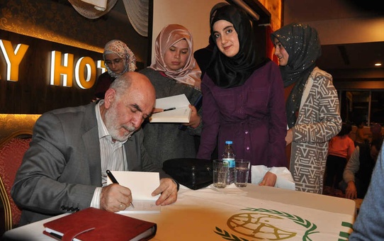Dörtyol'da 'Ümmetin Sorunları ve Çözüm Yolları' Konferansı