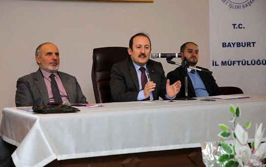 Vali Pehlivan, Din Görevlileri Aylık Değerlendirme Toplantısına Katıldı