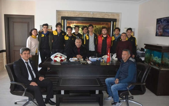 Bozyazı Anadolu Lisesi Voleybol Takımı Şampiyon Oldu