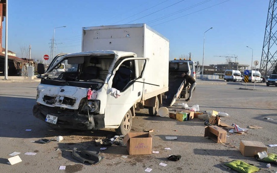 Gölcük'te Trafik Kazası: 1 Yaralı