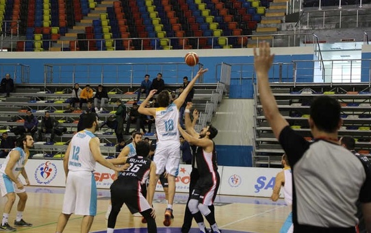 Haliliye Basketbol Takımı, Bilecik'i Farklı Geçti
