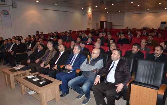Muş'ta 'Buzağı Ölümleri ve Korunma Yolları' Semineri