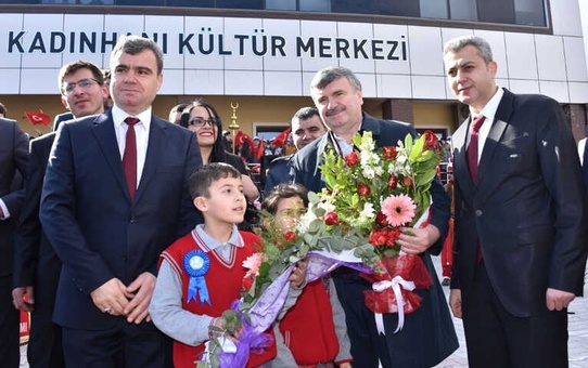 Kadınhanı'nda Büyükşehir Yatırımları Tam Hız Devam Ediyor