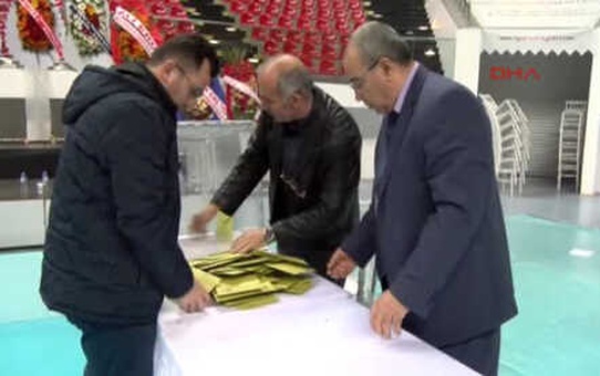 Kayseri 75 Yaşında 32 Yıldır Başkanlık Yapıyordu, 4 Yıllığına Daha Seçildi