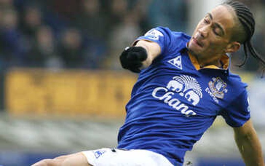 Pienaar Futbolu Bıraktı
