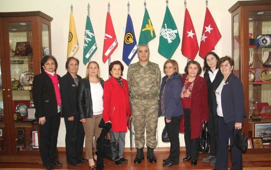 Anneler Derneği Üyeleri Dağ Komando Okulunda