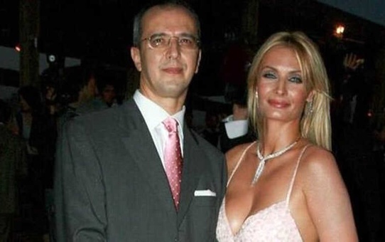 Mesaj Skandalının Ardından Sunucu Gül Gölge ile Murat Saygı Boşandı
