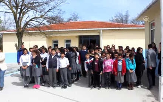 Bir Kitap Daha Aydınlık Bir Hayat' Projesi - Çanakkale