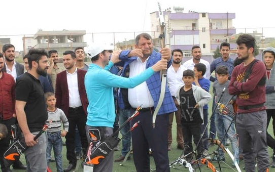 Akçakale'de Gençler İçin Okçuluk Kursu Açıldı