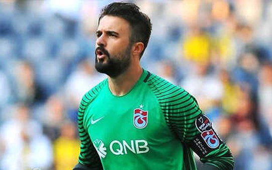 Trabzonspor'da Onur Recep Kıvrak, Kulüp Tarihine Geçiyor