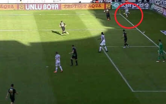 Başakşehir'in Akhisarspor Maçında Attığı Gol Olay Yarattı