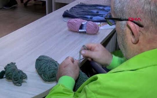 Antalya-Erkekler Şişi, Kadınlar Matkabı Elinden Düşürmüyor-Hd