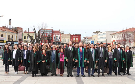 Avukatlar Günü