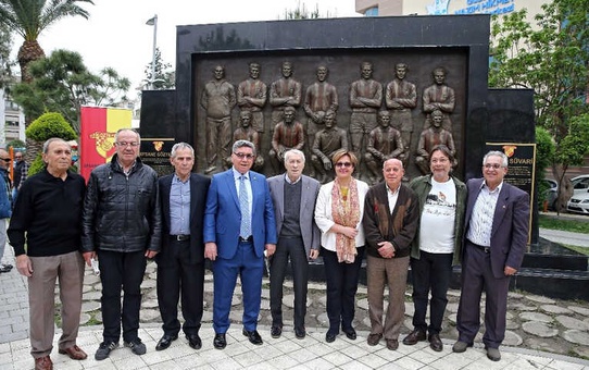 Konak'ta Efsane Buluşma