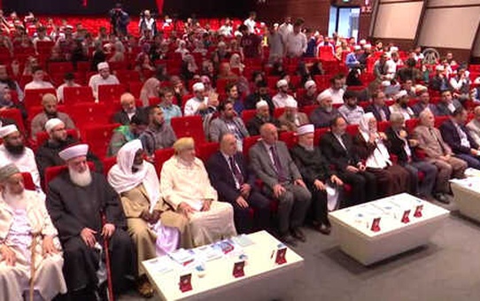 Müslümanların Zihinlerinde Tereddütler Oluşturmaya Çabalıyorlar' - İstanbul