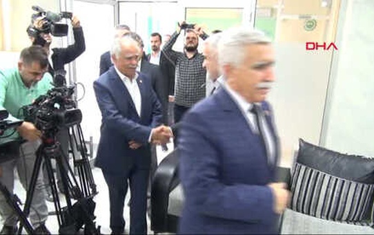 Diyarbakır 5 Siyasi Hareketin Temsilcisinden Hüda Par'a Ziyaret