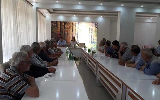 Bayırkay'de Zeytin Üreticilerine Bilgilendirme Toplantısı