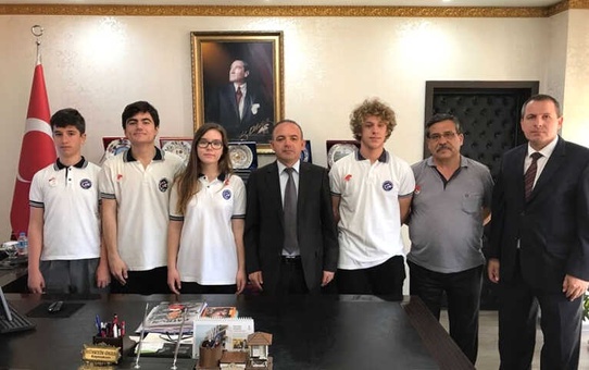 Satrançta Türkiye Üçüncüsü Burhaniye'den