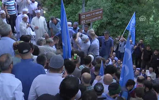 Salih Mirzabeyoğlu, Eyüp Sultan Mezarlığında Defnedildi