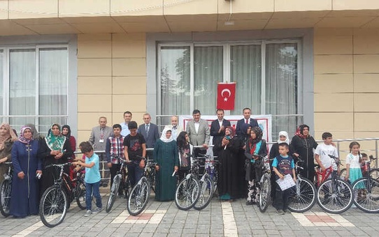 Pazaryeri Hem Yılsonu Sergisi Açıldı