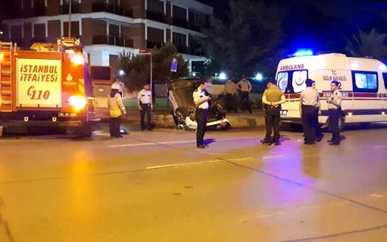 Sahil Yolunda Otomobil Takla Attı: 1 Yaralı