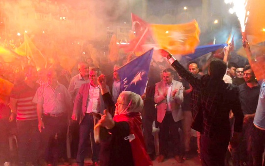 Cumhuriyet Meydanında Zafer Kutlamaları