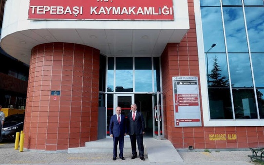Vali Çakacak Tepebaşı Kaymakamlığı'nı Ziyaret Etti