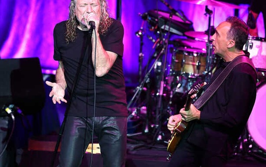 Robert Plant ve The Sensational Space Shifters Konser Verdi